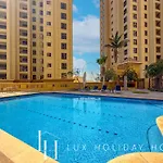 Lux The Dubai Eye View Jbr Studio